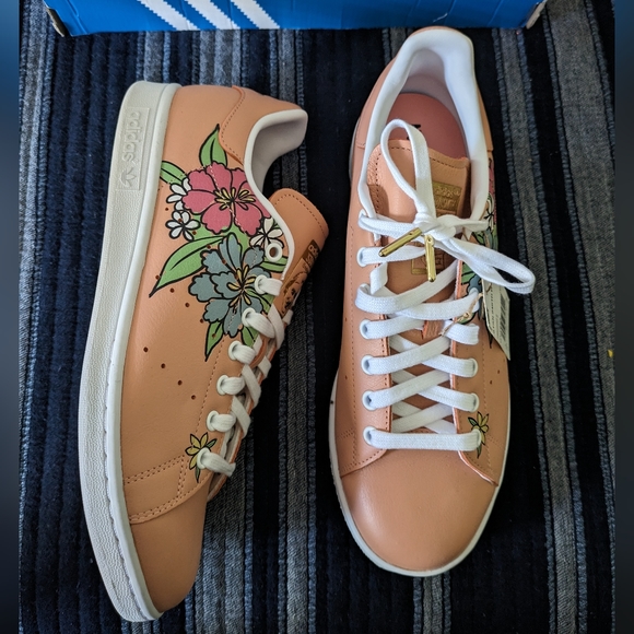 adidas Shoes - Adidas Stan Smith Women Size 11 GV7895 floral Classic Style 042024